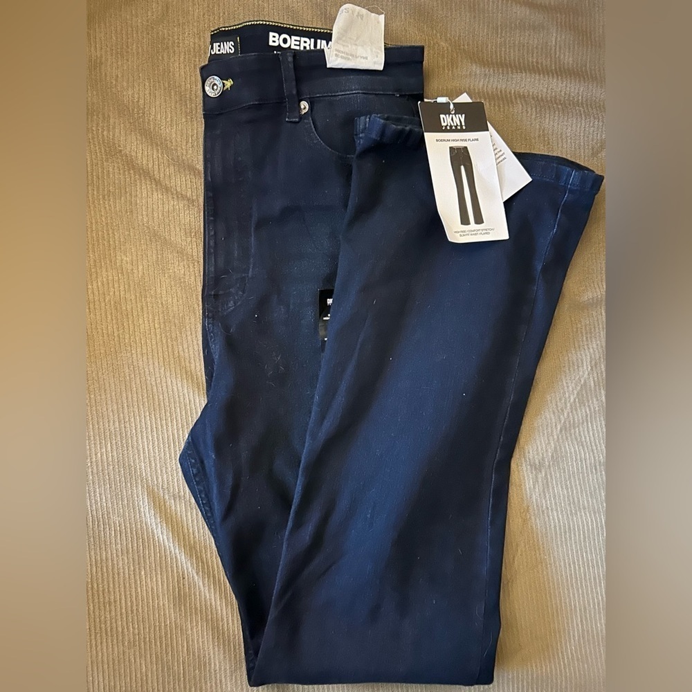 DKNY Boerum Highrise Flare Jeans Sz 32/14 NWT!! - Picture 1 of 9
